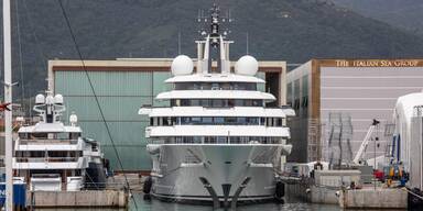 Italien beschlagnahmt Putins Mega-Yacht