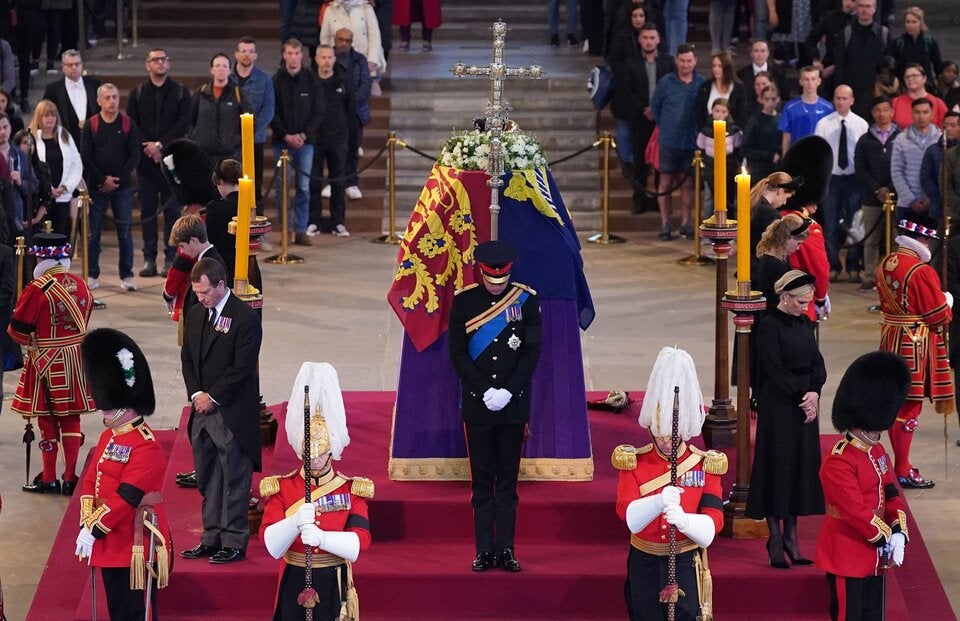 Queen Totenwache Enkel