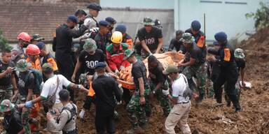 Erdbeben in Indonesien: Suche nach Vermissten
