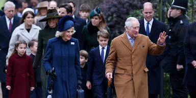 Royal Family Weihnachten Charles Camilla