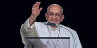 Papst ebnet Weg für Segnung homosexueller Paare