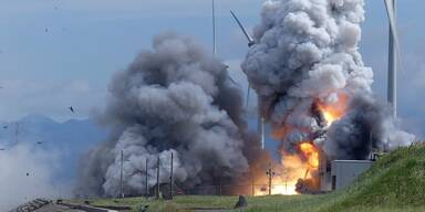 Kopie von Raumfahrt-Raketentriebwerk bei Test in Japan explodiert