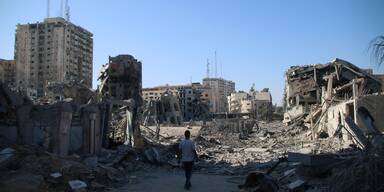 Schäden nach israelischen Luftschlägen in Gaza City
