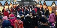 Tausende Besucher: Riesen-Ansturm auf Weihnachtsmärkte 