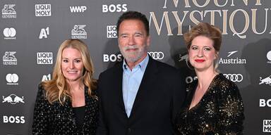 Star-Gala mit Schwarzenegger, Keating und Co.