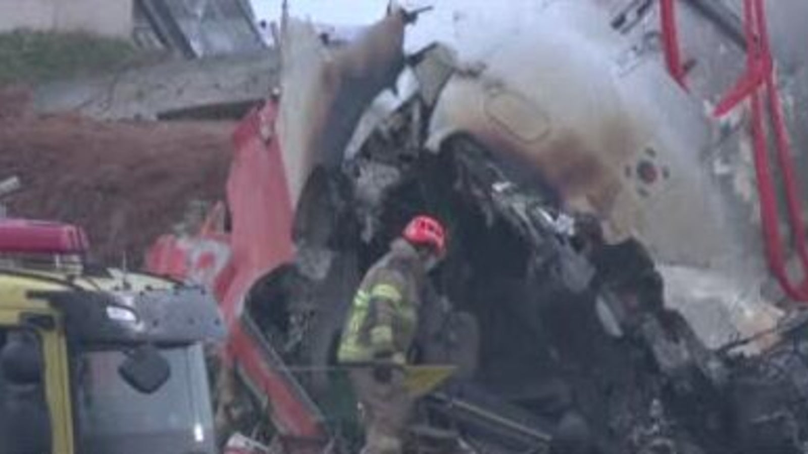 Südkorea: Flugzeugabsturz in Muan - Nation trauert - oe24.tv