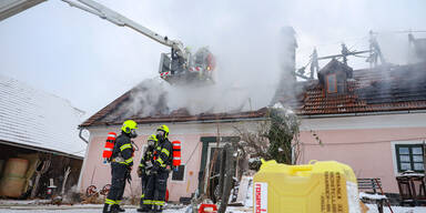 Vater rettet sich und seine Kinder vor Feuer