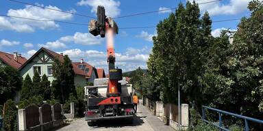 Oberleitung beschädigt: Badner Bahn tagelang unterbrochen