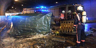 Brand in A1-Tunnel - Ein Toter