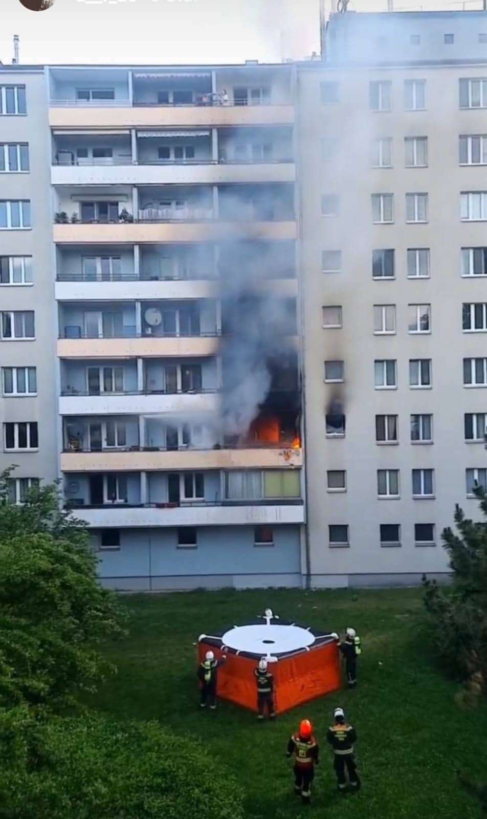 Dramatische Rettung nach Zimmerbrand in Wien-Liesing