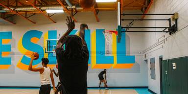 2K Foundations, The Weeknd und NAV bringen Basketball-Court in Toronto auf Vordermann