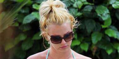 Britney zeigt Tatoos