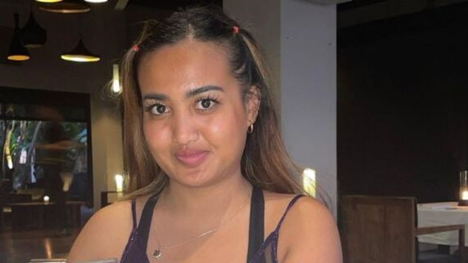 Influencerin aß Schweinefleisch: zwei Jahre Haft - oe24.at