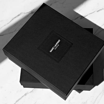 Aus Klassiker YSL wird Saint Laurent Paris