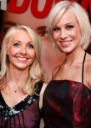 3 MADONNA Modelcontest Gewinnerin Jennifer und Uschi Fellner