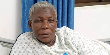 70-jährige Frau in Uganda brachte Zwillinge zur Welt