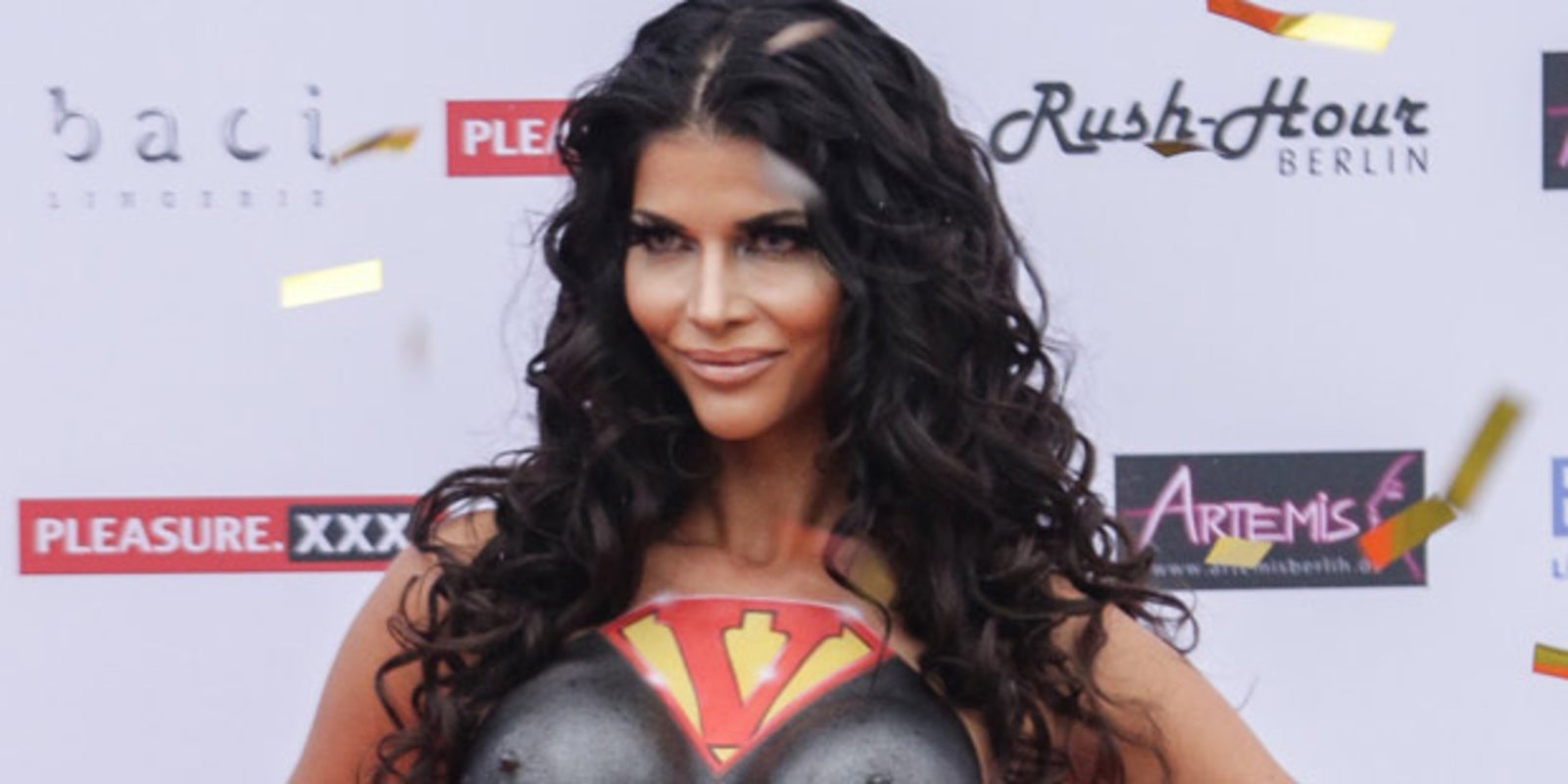 Micaela Schäfer: Nackter Sex-Track - stars24