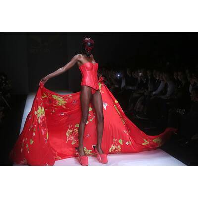 China Fashion-Week: Tollpatschigste Modenschau