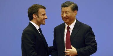 Frankreichs Präsident Macron besucht China