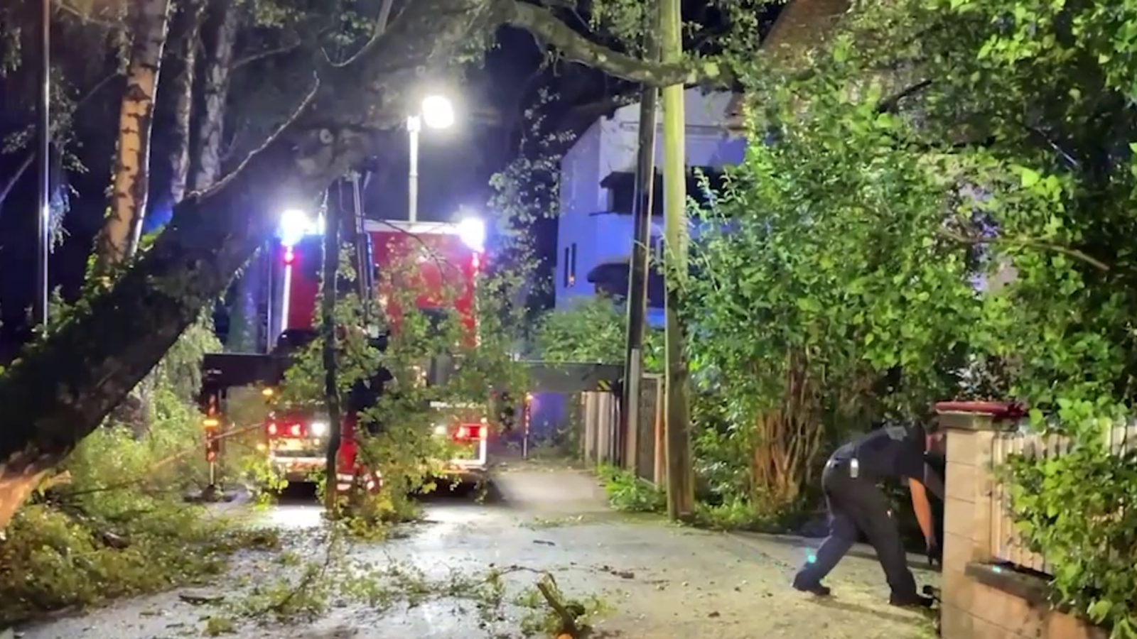 Schwere Unwetter: 800 Feuerwehrleute In Salzburg Im Einsatz - Oe24.tv