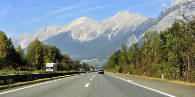 Autobahn A12 - BMVIT - Channel - Innsbruck Panorama