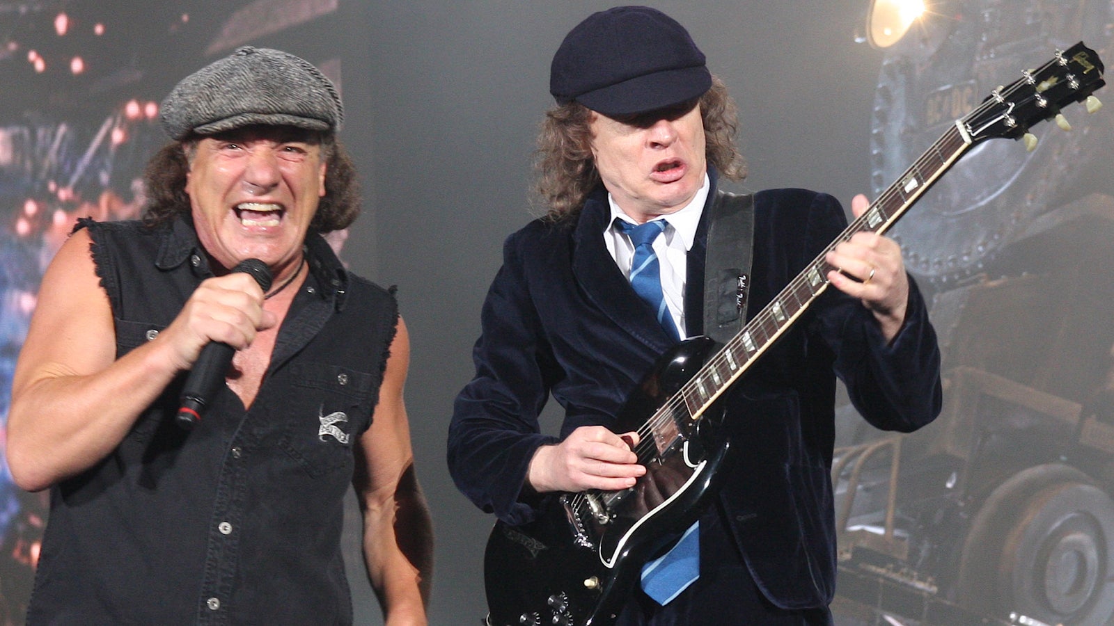 AC/DC vergolden ihr Lebenswerk stars24