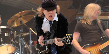 AC/DC acdc angus young