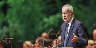 Van der Bellen Festspiele