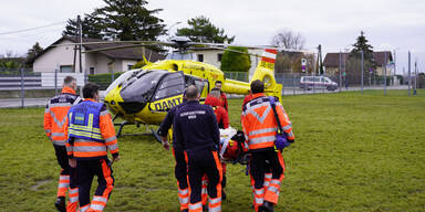 Serien-Unfall in Wien: 88-Jähriger ins Spital geflogen