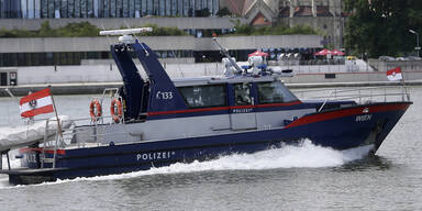 Polizei boot Donau wien