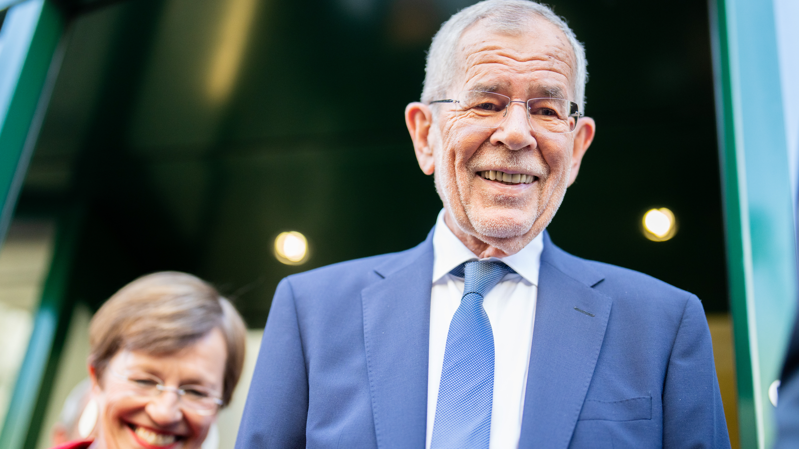 Van Der Bellen Gibt Es Jetzt Auch Als Badeschlapfen - Politik-Live