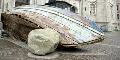 Kunstwerk vor Innsbrucker Dom zerstört