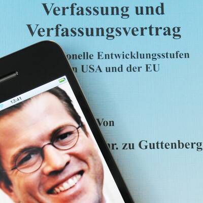 Plagiatsvorwürfe: Guttenberg in Erklärungsnot