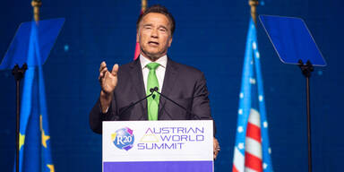 Arnie dankt Kanzler Kurz für Klima-Gipfel in Wien