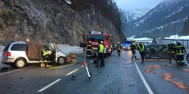 Unfall Tiroler Fernpass gesperrt