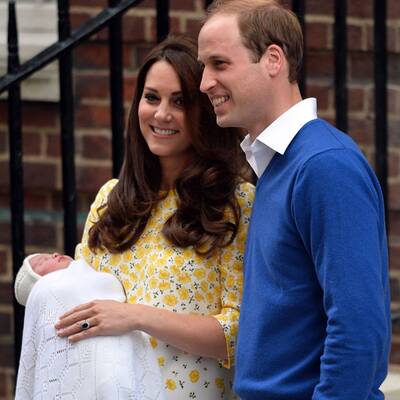 Herzogin Kate zeigt ihr Baby