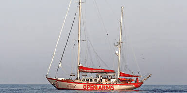 Italien bleibt hart: Flüchtlingsschiff irrt weiter im Mittelmeer herum