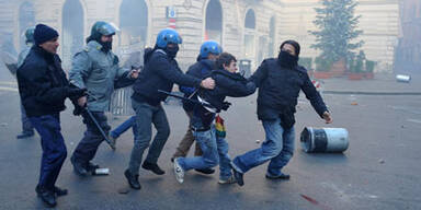 90 Verletzte bei Straßenkämpfen in Rom