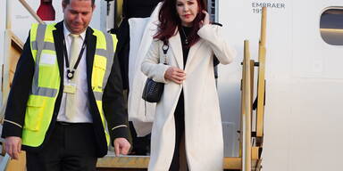 Priscilla Presley Lugner Wien Flughafen