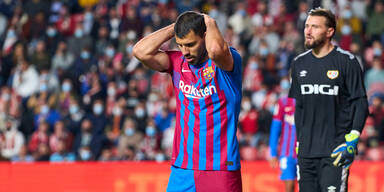 Tränen-Abschied: Barca-Star Agüero beendet Karriere
