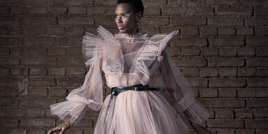 Aishat Gina by Markus Morianz for MQVFW20