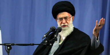 Khamenei: Trump, Macron und May "kriminell"