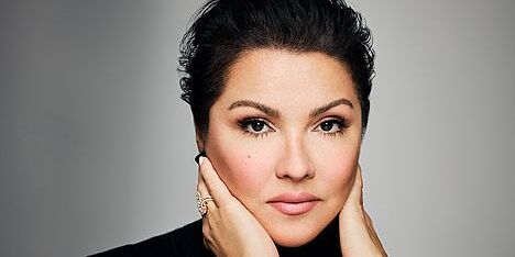 Anna-Netrebko-Official-Portrait-Photo.jpg