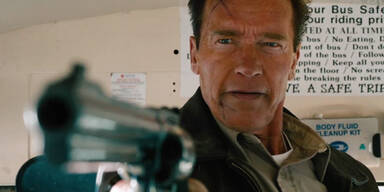 Arnie schießt wieder scharf in den Kinos