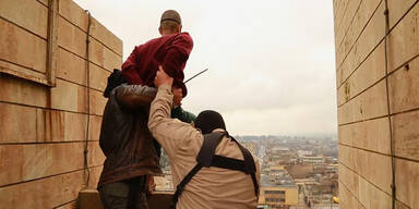 ISIS stürzt Homosexuelle vom Dach