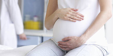 Hochschwanger 9. Monat pregnant Frau