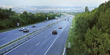Autobahn A21 - Channel - BMVIT - Wien Panorama