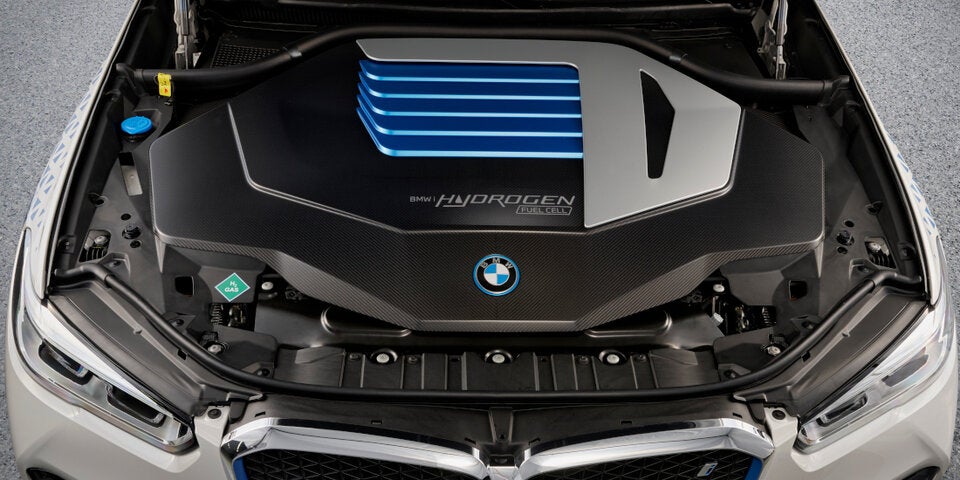BMW hat den Wasserstoff-X5 fast fertig