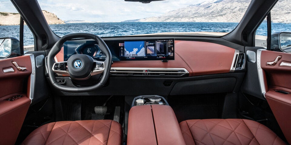 BMWs Elektro-Flaggschiff als Erlkönig in Wien erwischt
