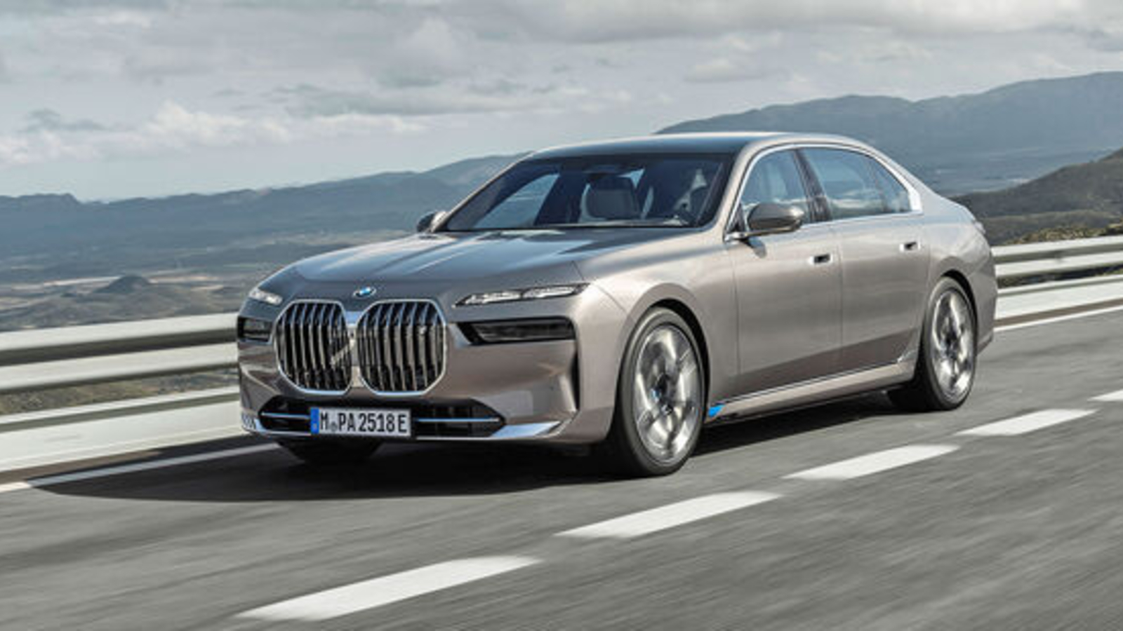 BMW plant mit 7er und Elektro-i7 großen Sprung - Business-Live